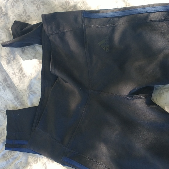 Adidas leggins - Picture 3 of 4